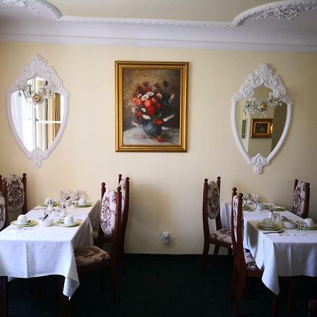Hotel Anton Прага Экстерьер фото