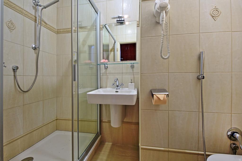 Hotel Anton Прага Экстерьер фото